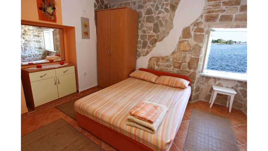 Lovely Es Apartma Umag